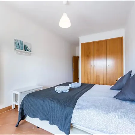 Casa Claudia - Cond Do Mar アパート