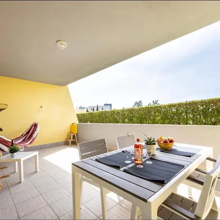 Casa Claudia - Cond Do Mar * لاغوس