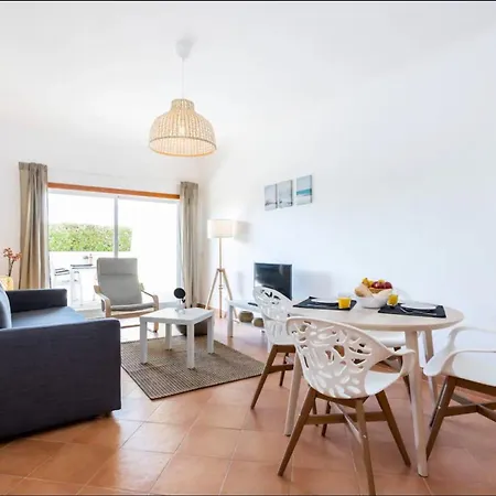 Casa Claudia - Cond Do Mar * لاغوس