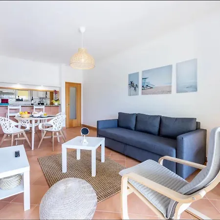 Casa Claudia - Cond Do Mar شقة